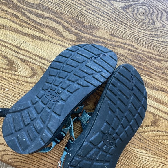 Chacos - Picture 3 of 4